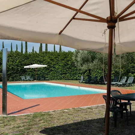 Hill In Tuscan Countryside Апартаменти *