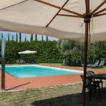 Hill In Tuscan Countryside Apartment *